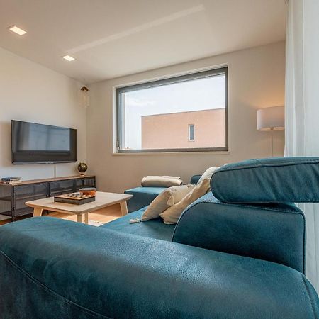 Luxury Apartment Near The Beach "Rr" Zadar Exterior photo