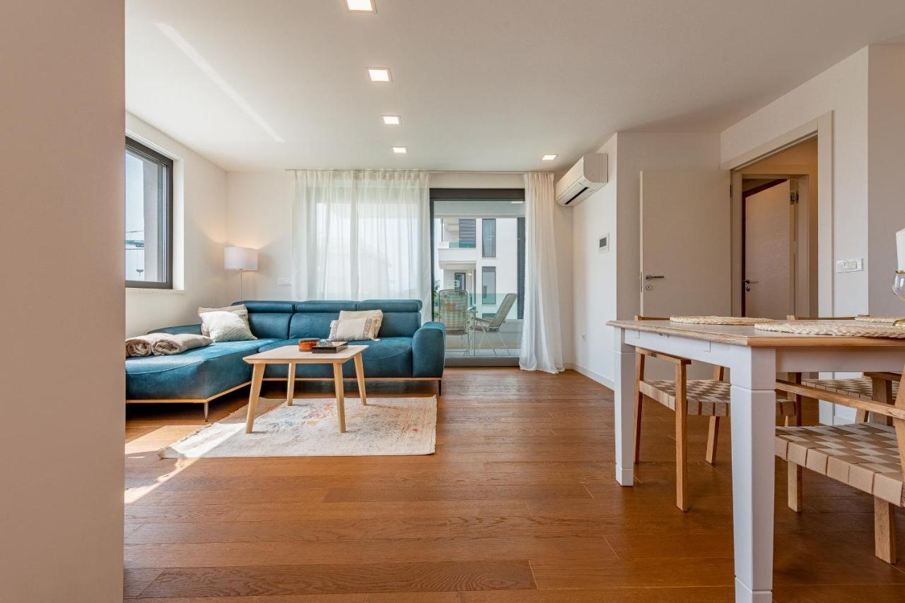 Luxury Apartment Near The Beach "Rr" Zadar Exterior photo