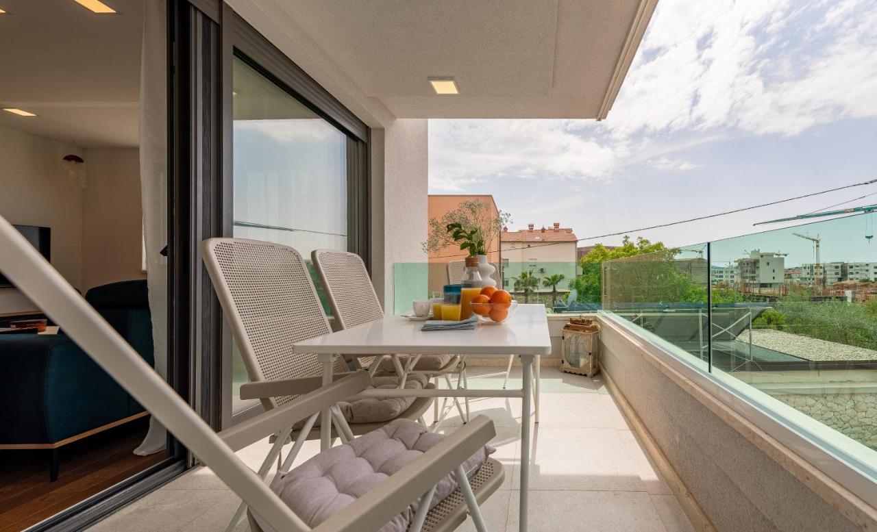 Luxury Apartment Near The Beach "Rr" Zadar Exterior photo